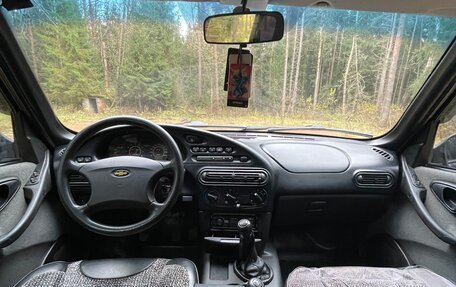 Chevrolet Niva I рестайлинг, 2005 год, 400 000 рублей, 14 фотография