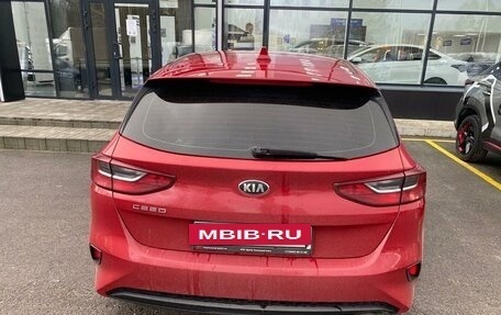 KIA cee'd III, 2019 год, 1 800 000 рублей, 11 фотография