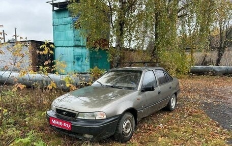 Daewoo Nexia I рестайлинг, 2001 год, 90 000 рублей, 1 фотография