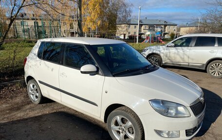 Skoda Fabia II, 2013 год, 800 000 рублей, 2 фотография