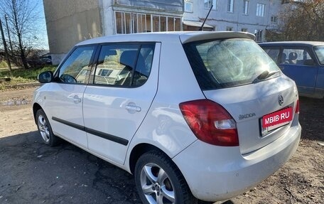 Skoda Fabia II, 2013 год, 800 000 рублей, 5 фотография