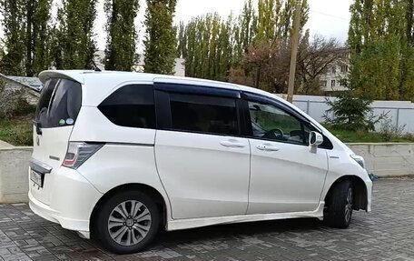 Honda Freed I, 2012 год, 1 300 000 рублей, 3 фотография