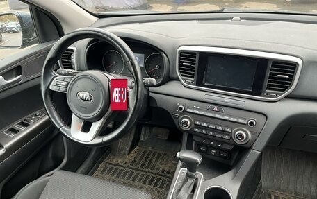 KIA Sportage IV рестайлинг, 2018 год, 2 099 000 рублей, 3 фотография