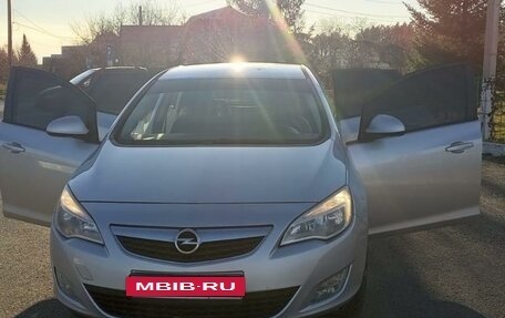 Opel Astra J, 2012 год, 750 000 рублей, 8 фотография