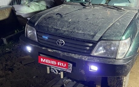 Toyota Land Cruiser Prado 90 рестайлинг, 2000 год, 890 000 рублей, 2 фотография