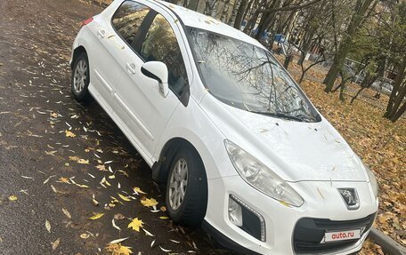 Peugeot 308 II, 2011 год, 580 000 рублей, 2 фотография