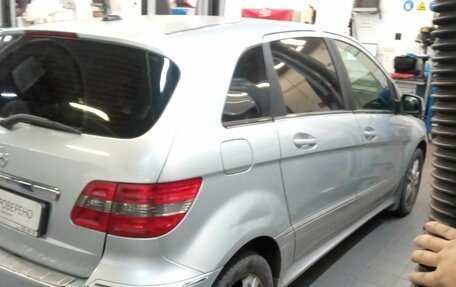 Mercedes-Benz B-Класс, 2011 год, 850 000 рублей, 3 фотография