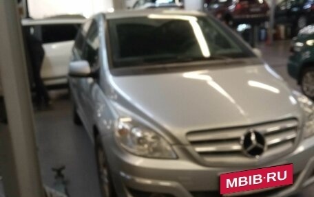 Mercedes-Benz B-Класс, 2011 год, 850 000 рублей, 2 фотография