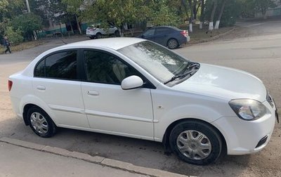 KIA Rio II, 2010 год, 630 000 рублей, 1 фотография