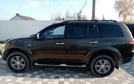 Mitsubishi Pajero Sport II рестайлинг, 2013 год, 2 200 000 рублей, 6 фотография