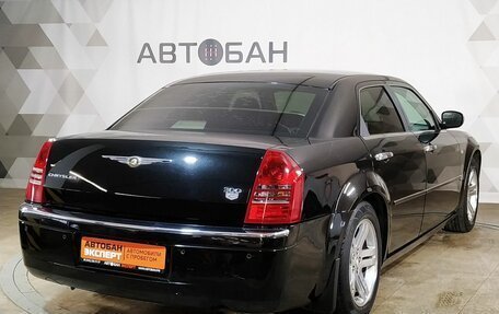 Chrysler 300C II, 2007 год, 1 049 000 рублей, 3 фотография