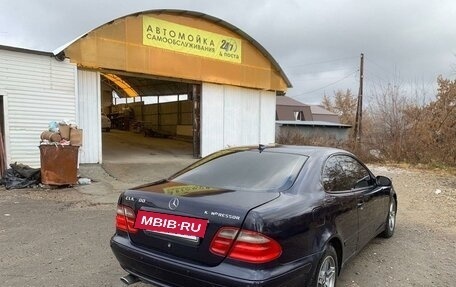 Mercedes-Benz CLK-Класс, 2001 год, 800 000 рублей, 10 фотография