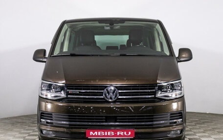 Volkswagen Multivan T6 рестайлинг, 2018 год, 5 200 000 рублей, 2 фотография