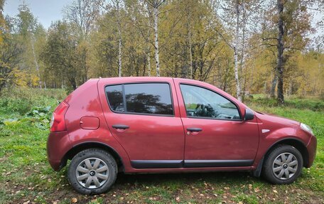 Renault Sandero I, 2010 год, 700 000 рублей, 6 фотография