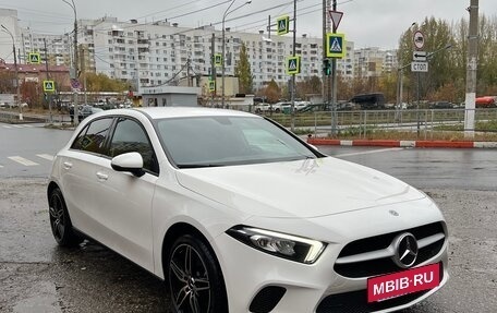 Mercedes-Benz A-Класс, 2019 год, 2 850 000 рублей, 3 фотография