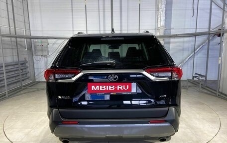 Toyota RAV4, 2021 год, 3 939 000 рублей, 6 фотография