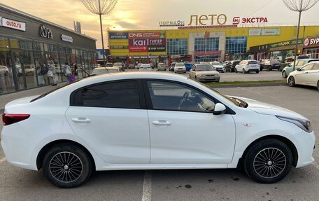 KIA Rio IV, 2019 год, 1 450 000 рублей, 2 фотография