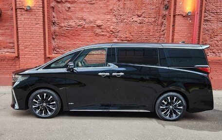 Toyota Alphard, 2024 год, 18 130 000 рублей, 3 фотография