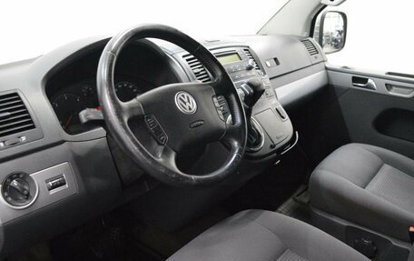 Volkswagen Multivan T5, 2008 год, 1 691 000 рублей, 10 фотография