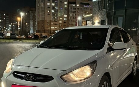 Hyundai Solaris II рестайлинг, 2013 год, 1 055 000 рублей, 3 фотография