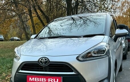 Toyota Sienta II, 2018 год, 1 800 000 рублей, 12 фотография