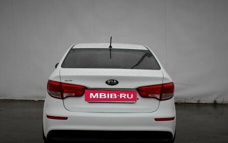 KIA Rio III рестайлинг, 2016 год, 940 000 рублей, 6 фотография