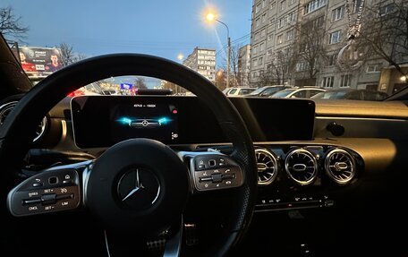 Mercedes-Benz CLA, 2019 год, 2 740 000 рублей, 8 фотография