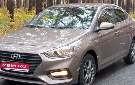 Hyundai Solaris II рестайлинг, 2019 год, 1 590 000 рублей, 2 фотография