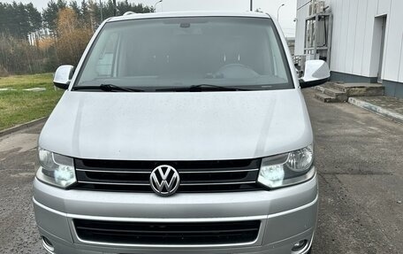 Volkswagen Multivan T5, 2010 год, 2 350 000 рублей, 2 фотография