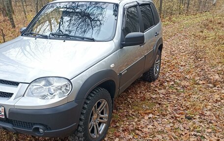 Chevrolet Niva I рестайлинг, 2015 год, 750 000 рублей, 8 фотография