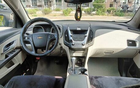 Chevrolet Equinox II, 2010 год, 990 000 рублей, 10 фотография