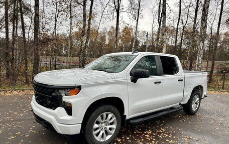 Chevrolet Silverado, 2023 год, 7 100 000 рублей, 1 фотография