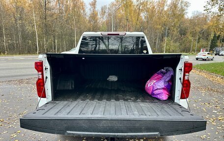 Chevrolet Silverado, 2023 год, 7 100 000 рублей, 17 фотография