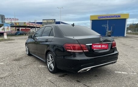 Mercedes-Benz E-Класс, 2013 год, 2 330 000 рублей, 3 фотография