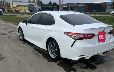 Toyota Camry, 2018 год, 2 650 000 рублей, 19 фотография