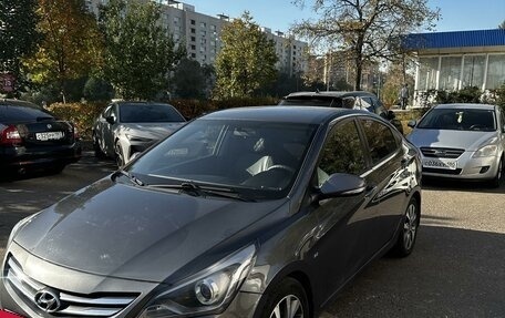 Hyundai Solaris II рестайлинг, 2015 год, 985 000 рублей, 2 фотография