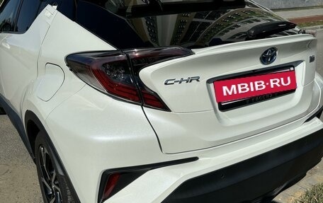 Toyota C-HR I рестайлинг, 2018 год, 2 470 000 рублей, 13 фотография