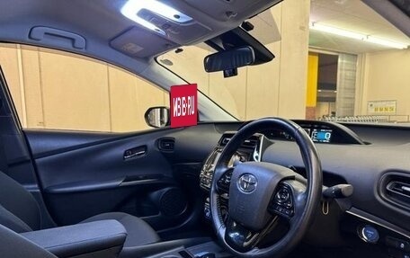 Toyota Prius IV XW50, 2019 год, 1 600 222 рублей, 8 фотография