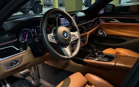 BMW 7 серия, 2019 год, 6 090 000 рублей, 8 фотография