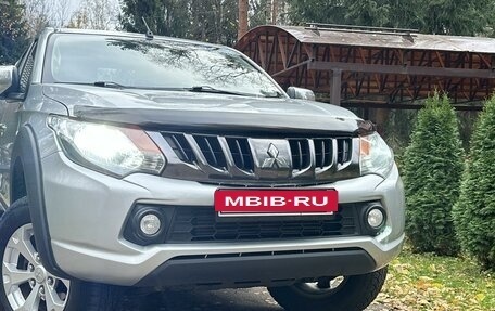 Mitsubishi L200 IV рестайлинг, 2017 год, 2 100 000 рублей, 2 фотография