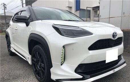 Toyota Yaris Cross, 2021 год, 1 850 000 рублей, 5 фотография