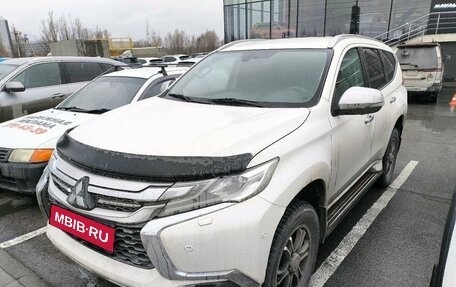 Mitsubishi Pajero Sport III рестайлинг, 2018 год, 3 399 000 рублей, 1 фотография