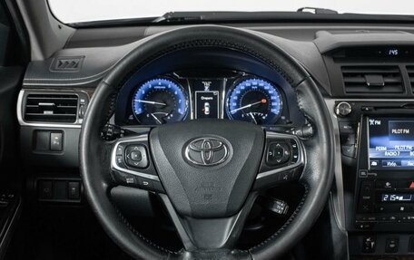 Toyota Camry, 2016 год, 1 900 000 рублей, 14 фотография