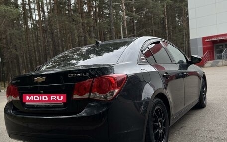 Chevrolet Cruze II, 2010 год, 750 000 рублей, 7 фотография