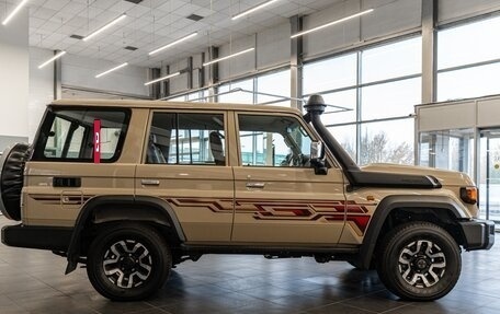 Toyota Land Cruiser 70, 2024 год, 11 299 000 рублей, 9 фотография