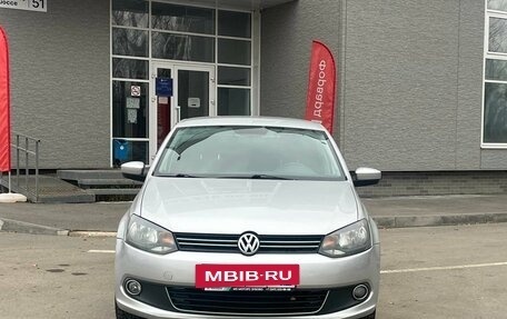 Volkswagen Polo VI (EU Market), 2012 год, 949 990 рублей, 2 фотография