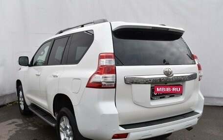 Toyota Land Cruiser Prado 150 рестайлинг 2, 2015 год, 3 849 000 рублей, 6 фотография