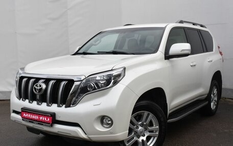 Toyota Land Cruiser Prado 150 рестайлинг 2, 2015 год, 3 849 000 рублей, 1 фотография