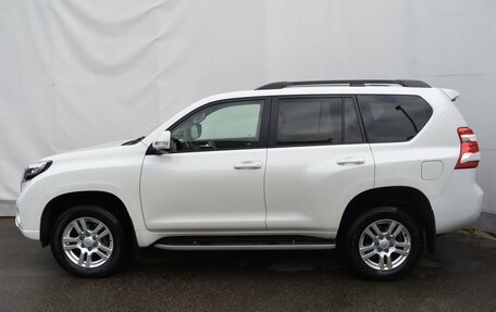 Toyota Land Cruiser Prado 150 рестайлинг 2, 2015 год, 3 849 000 рублей, 8 фотография