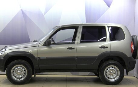 Chevrolet Niva I рестайлинг, 2011 год, 532 800 рублей, 2 фотография